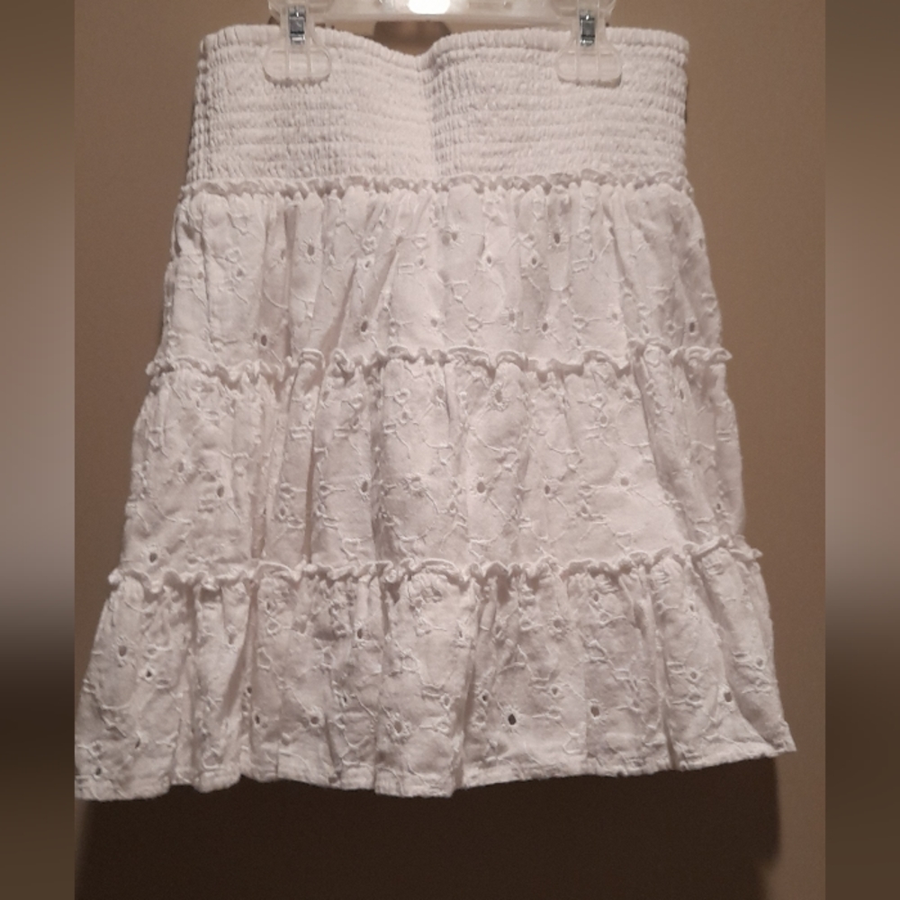 American Eagle XS white mini skirt